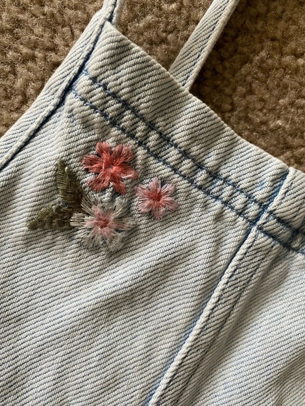 Driftwood Raphy Shortall Floral Embroidered Overalls - Picture 7 of 9
